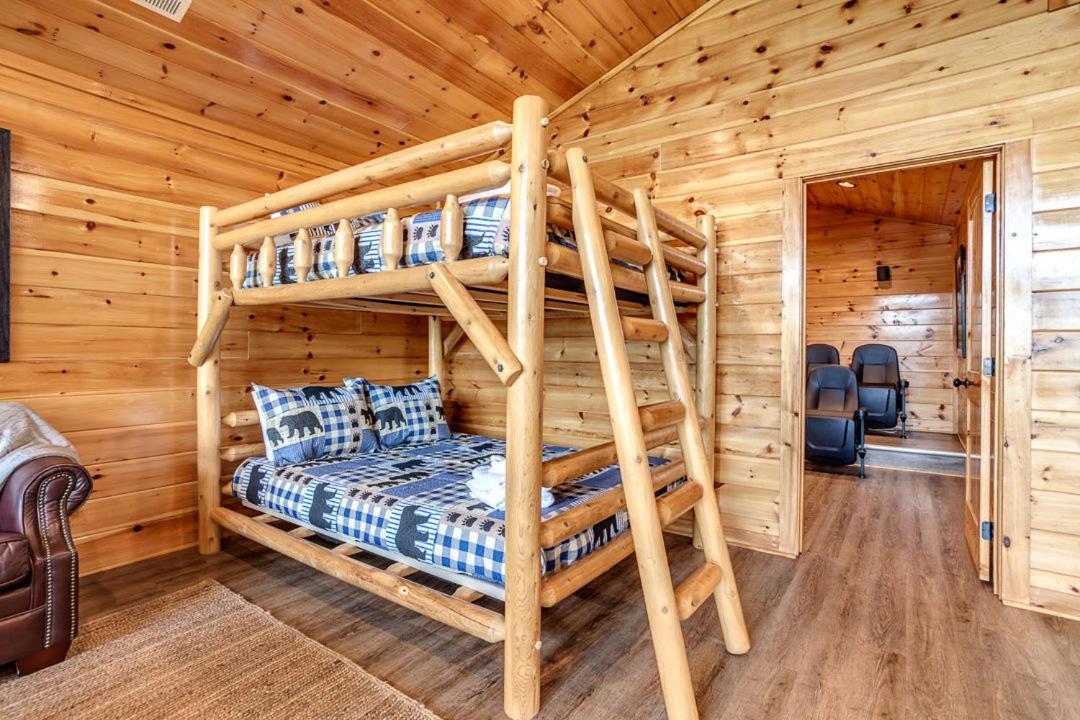 Gatlinburg Cabin With Private Hot Tub By Staycating Exterior foto